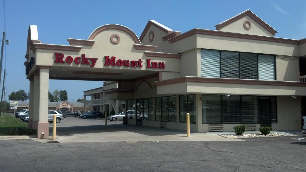 Rocky Mount Inn - Рокі-Маунт Екстер'єр фото